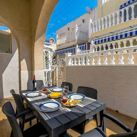Al Lado Del Mar Вилла Торевьиа