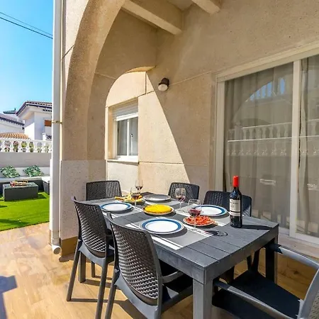 Al Lado Del Mar Villa *